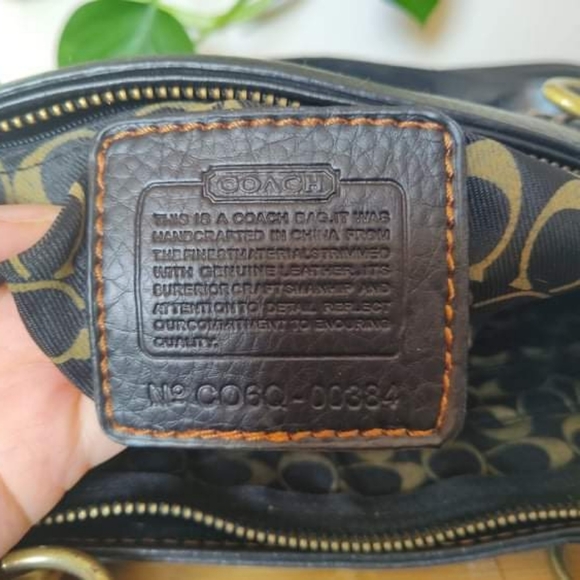 Coach Handbag - Picture 4 of 15